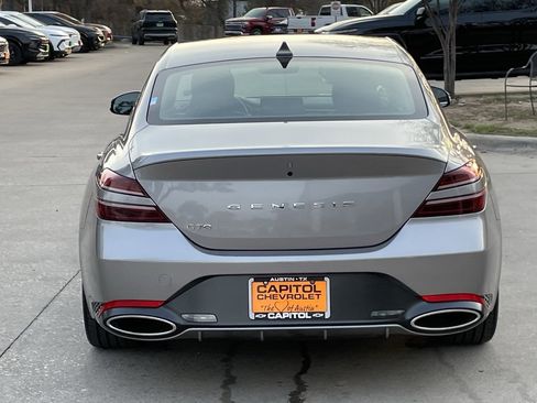 Used 2025 Genesis G70 2.5T image 5