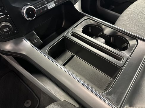 Certified 2022 Ford F150 XLT w/ Equipment Group 302A High image 31