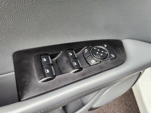 Certified 2022 Lincoln Nautilus Reserve image 32