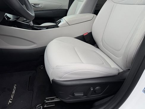 Certified 2025 Hyundai Tucson SEL image 10