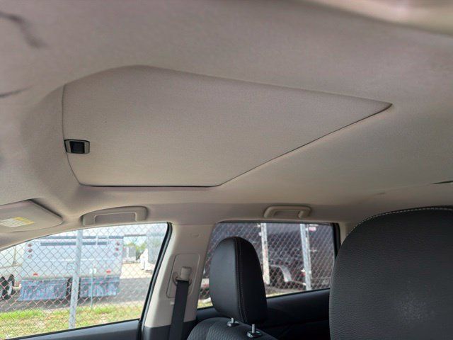 Used 2015 Mitsubishi Outlander SE AWD/4WD image 8