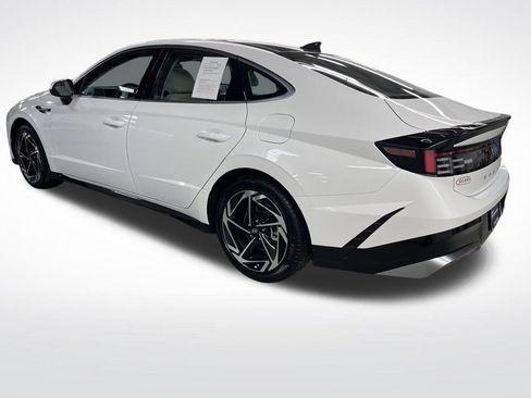 Certified 2024 Hyundai Sonata SEL w/ Convenience Package image 3