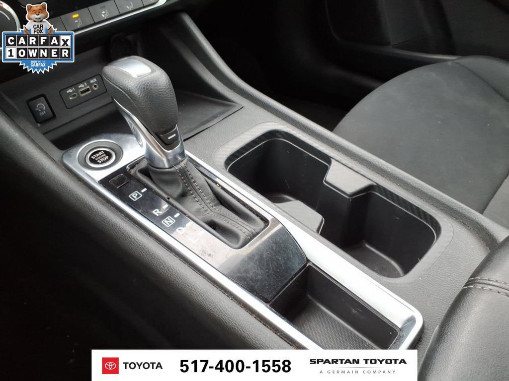 Used 2024 Nissan Sentra SV FWD image 23