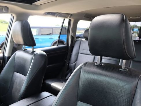 Used 2014 Lexus GX 460 w/ Premium Package AWD/4WD image 14