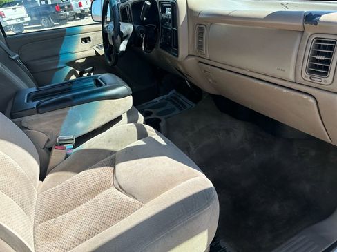 Used 2003 Chevrolet Silverado 2500 LS w/ Skid Plate Package AWD/4WD image 14