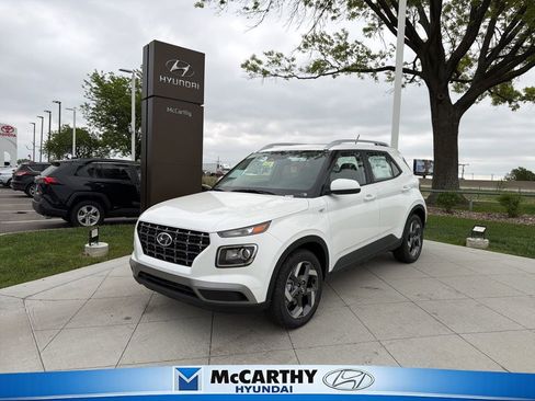 New 2026 Hyundai Venue SEL FWD image 1