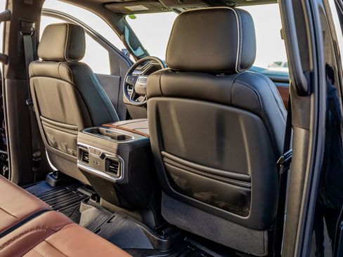 Used 2026 GMC Sierra 3500 Denali Ultimate image 32