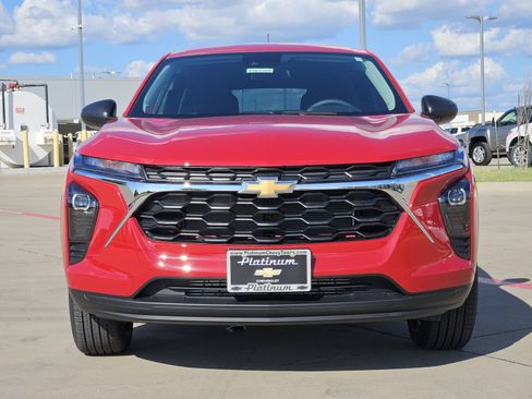 New 2026 Chevrolet Trax LS FWD image 6