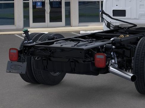 New 2026 Ford F450 XL w/ XL Chrome Package RWD image 22