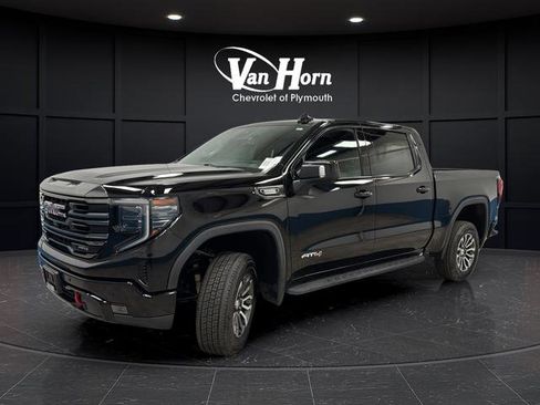Used 2023 GMC Sierra 1500 AT4 w/ AT4 Premium Package AWD/4WD image 3