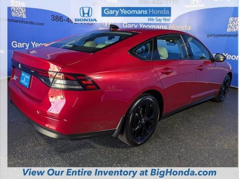 Used 2025 Honda Accord SE image 7
