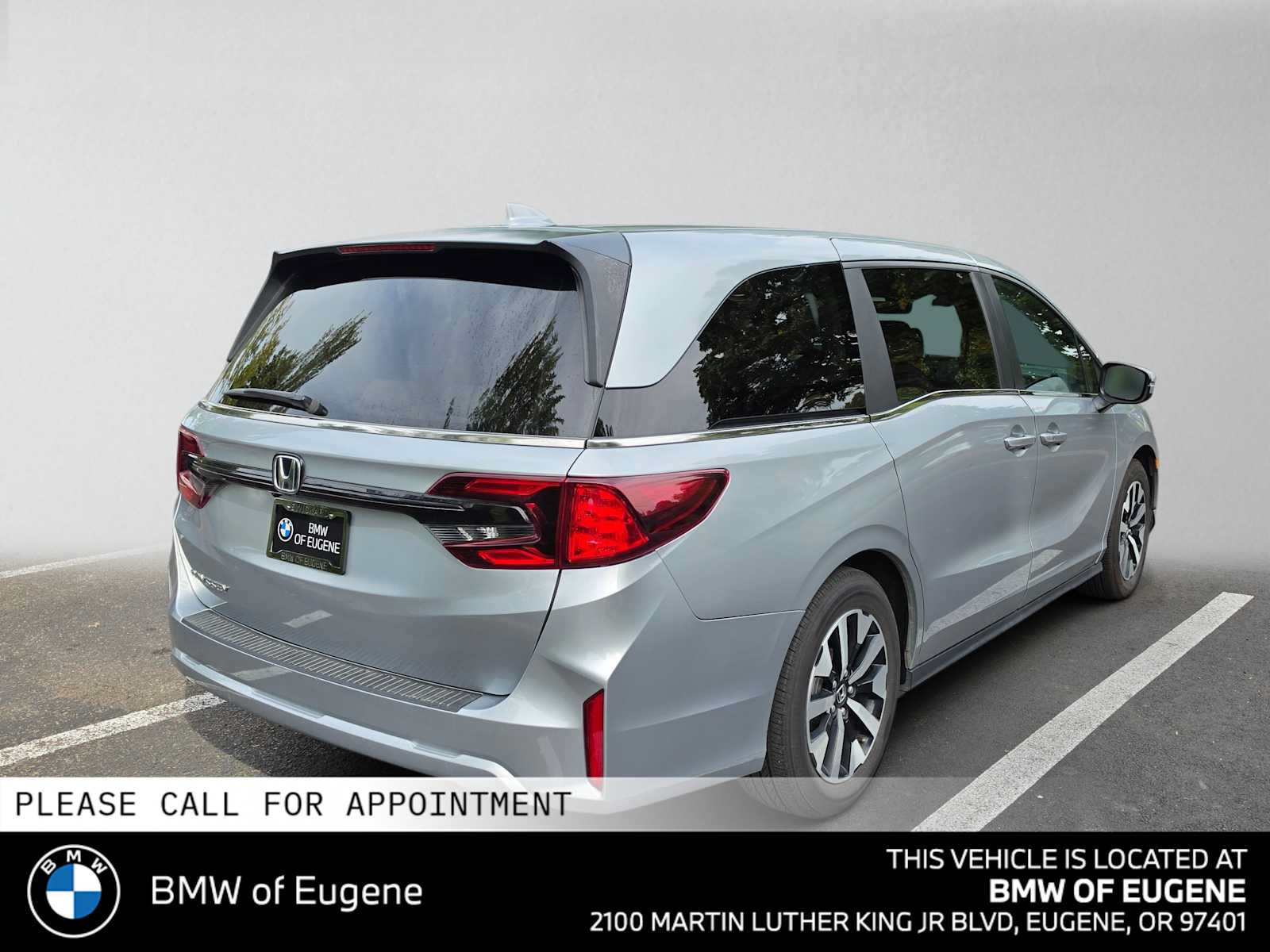 Used 2025 Honda Odyssey EX-L image 3