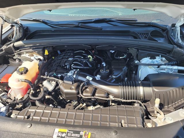 Used 2023 Jeep Grand Cherokee Limited AWD/4WD image 29