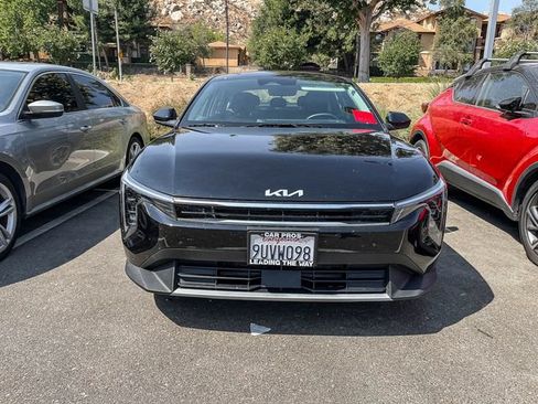 Certified 2025 Kia K4 EX FWD image 3