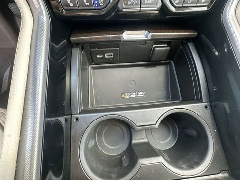 Certified 2023 GMC Yukon XL Denali image 41