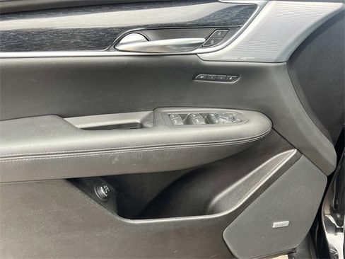 Certified 2022 Cadillac XT5 Premium Luxury image 13