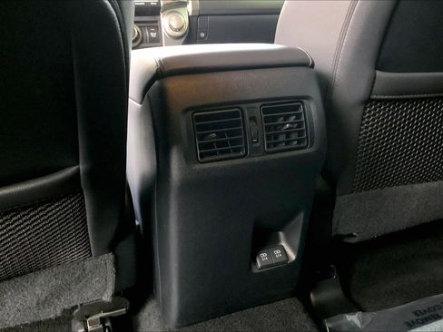 Used 2022 Toyota 4Runner SR5 Premium image 31