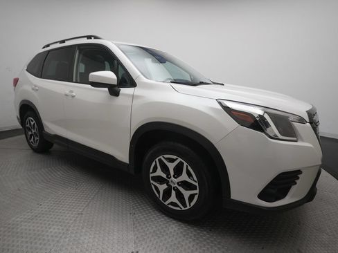 Used 2024 Subaru Forester Premium AWD/4WD image 37