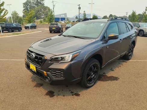 Certified 2024 Subaru Outback Wilderness AWD/4WD image 7