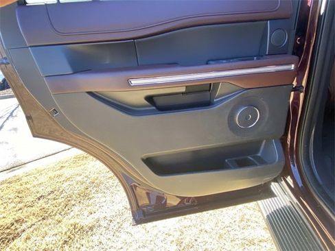 Certified 2024 Ford Expedition Limited image 14