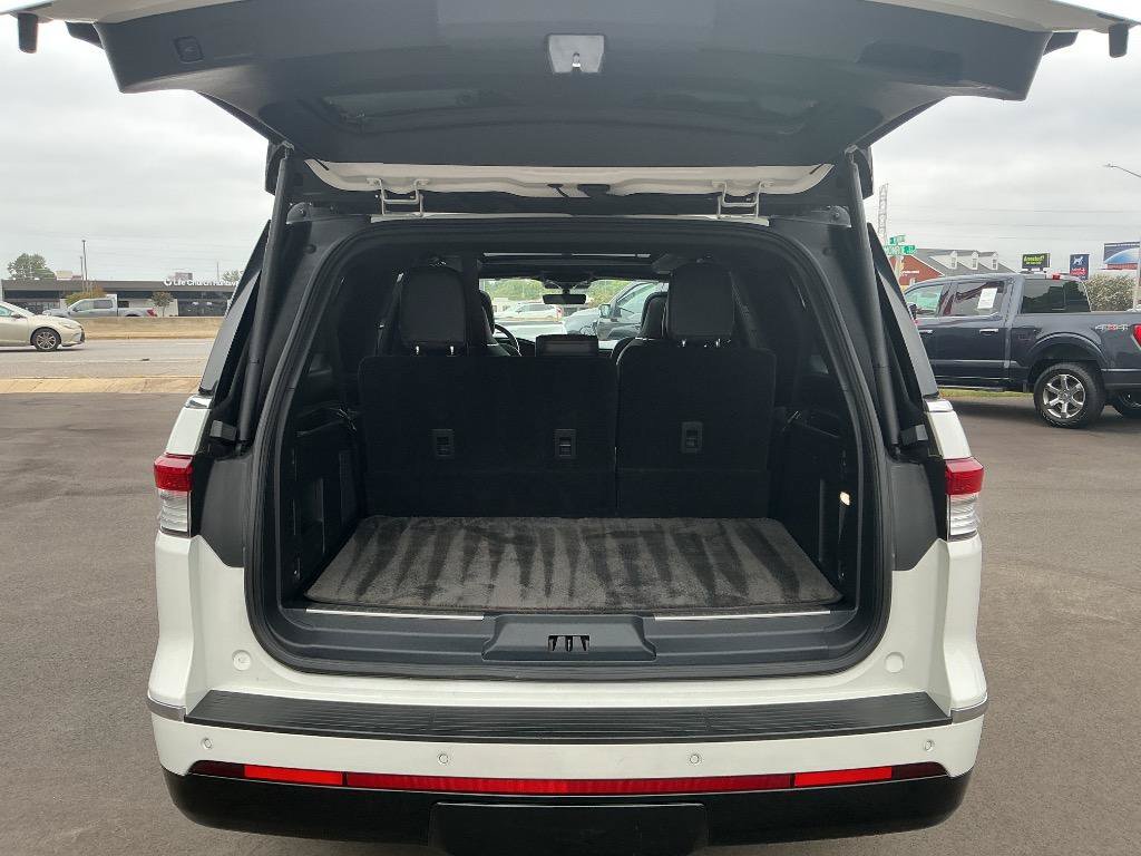 Used 2022 Lincoln Navigator L Black Label AWD/4WD image 13