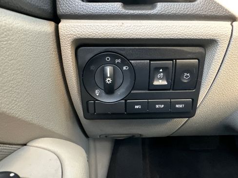 Used 2010 Ford Fusion SE image 23