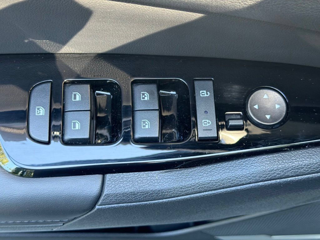 Used 2024 Kia Sportage X-Line w/ X-Line Premium Package AWD/4WD image 19