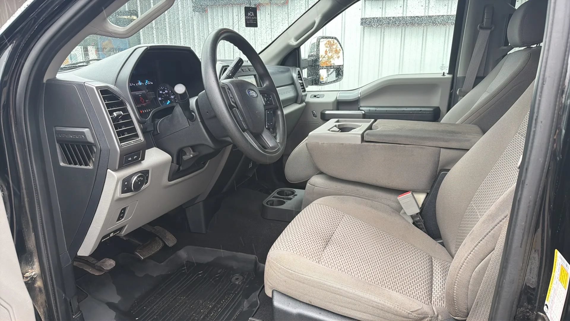 Used 2019 Ford F350 XLT w/ XLT Premium Package AWD/4WD image 18