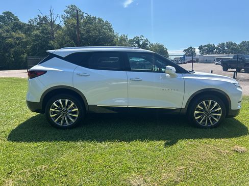 Used 2023 Chevrolet Blazer Premier w/ Driver Confidence II Package FWD image 9