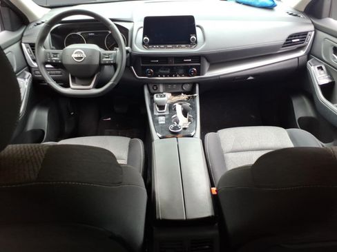Used 2026 Nissan Rogue SV AWD/4WD image 8