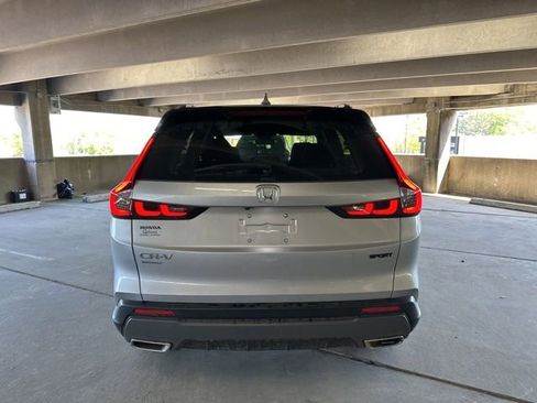 Used 2025 Honda CR-V Sport image 5