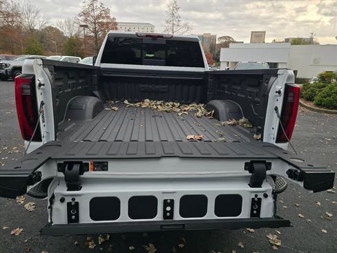 New 2026 GMC Sierra 2500 Denali w/ Denali Reserve Package image 6