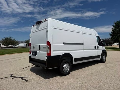 New 2026 RAM ProMaster 2500 w/ Convenience Group FWD image 20