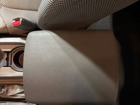 Used 2020 Nissan Frontier SV image 16