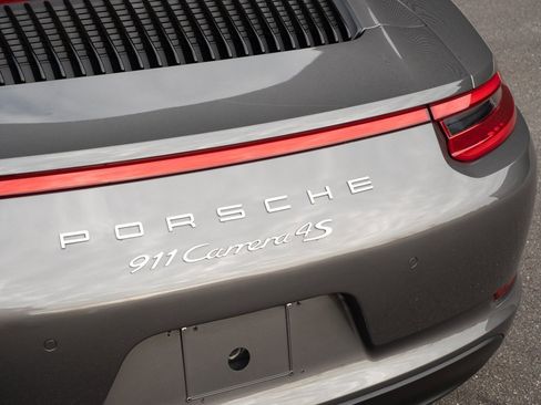 Certified 2018 Porsche 911 Carrera 4S image 32