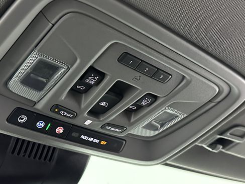 Used 2024 Chevrolet Silverado 2500 LTZ w/ LTZ Convenience Package image 24