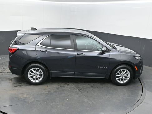 Used 2023 Chevrolet Equinox LT image 39