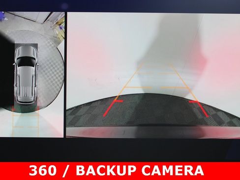 Used 2025 Chevrolet Traverse RS image 8