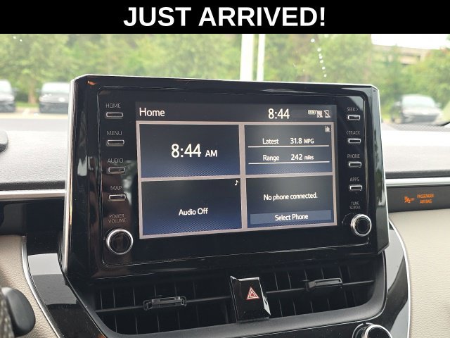 Used 2020 Toyota Corolla LE FWD image 15