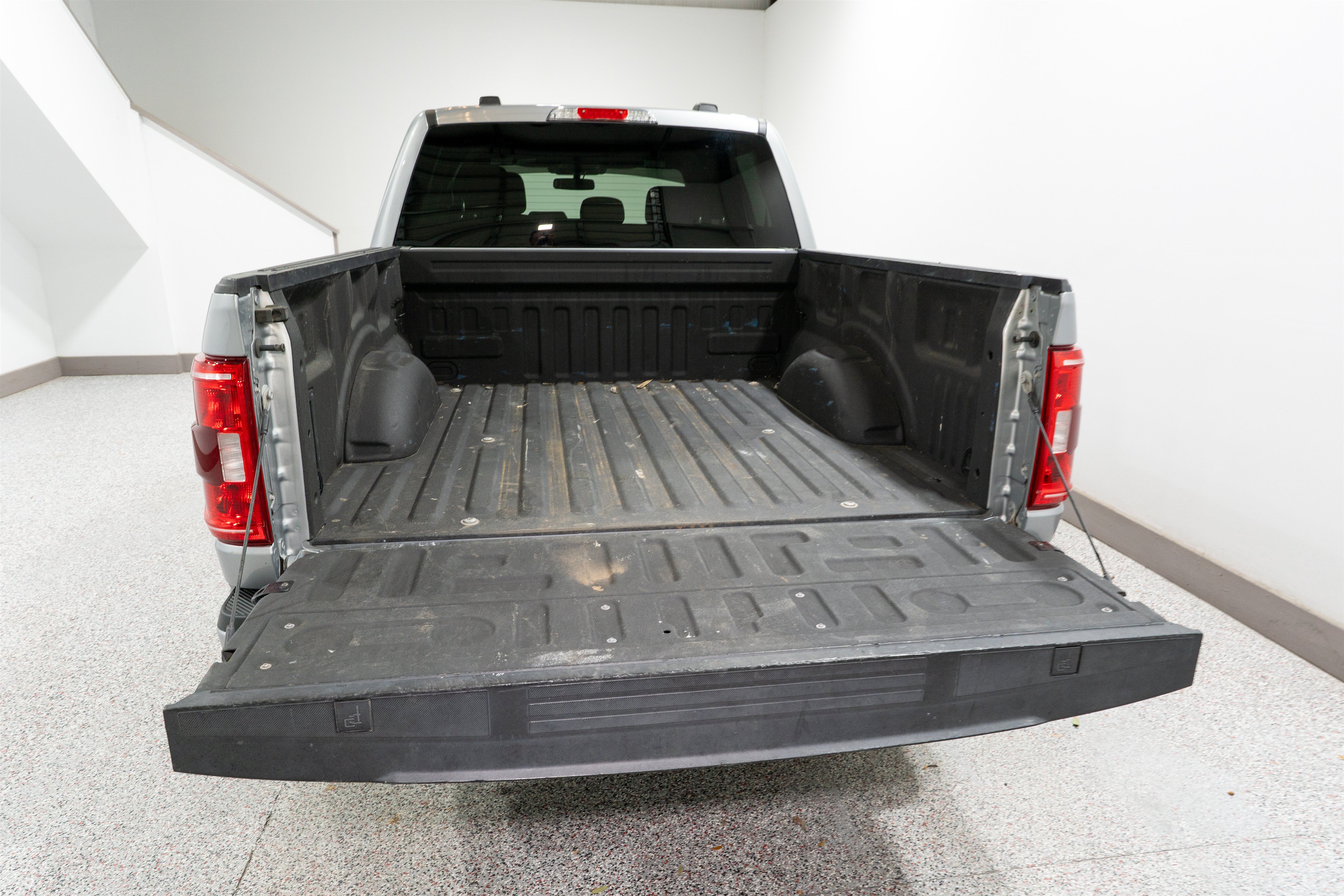 Used 2022 Ford F150 XLT w/ Equipment Group 302A High AWD/4WD image 11