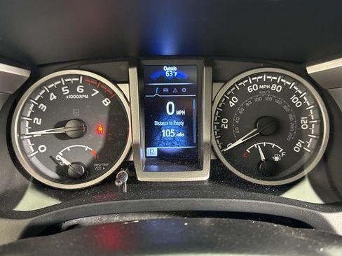 Certified 2023 Toyota Tacoma SR5 AWD/4WD image 31