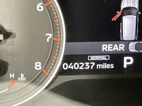 Used 2022 Mitsubishi Outlander SE AWD/4WD image 17