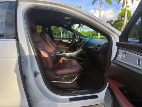 Used 2019 Lincoln Nautilus Black Label AWD/4WD image 43