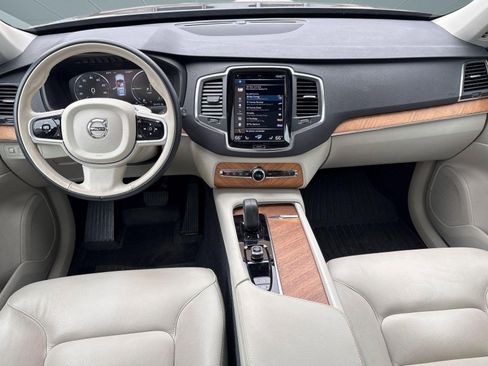 Certified 2022 Volvo XC90 T8 Inscription Expression image 24