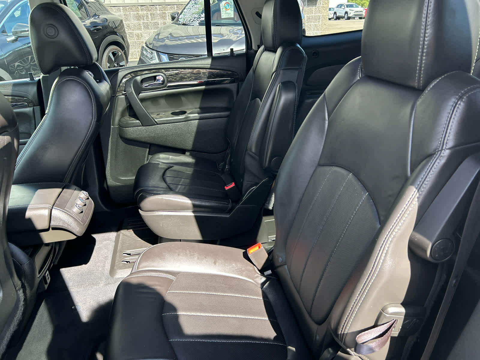 Used 2014 Buick Enclave Leather AWD/4WD image 24
