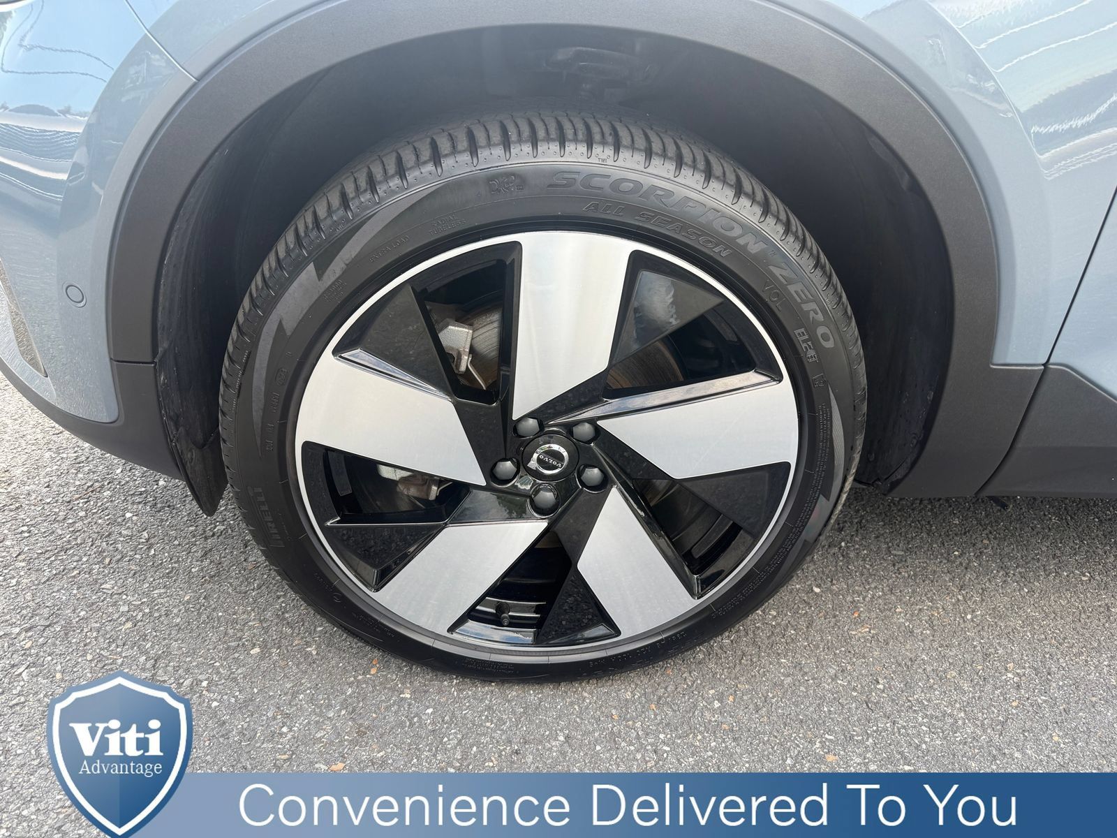 Certified 2023 Volvo XC40 Recharge Ultimate w/ Protection Package Premier AWD/4WD image 11
