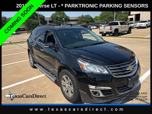 Used 2017 Chevrolet Traverse LT FWD image 3
