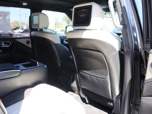 Used 2019 INFINITI QX80 Limited w/ All-Season Package image 17