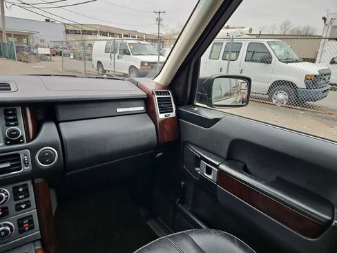 Used 2008 Land Rover Range Rover Supercharged AWD/4WD image 21