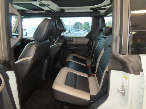 Used 2024 Ford Bronco Wildtrak AWD/4WD image 15